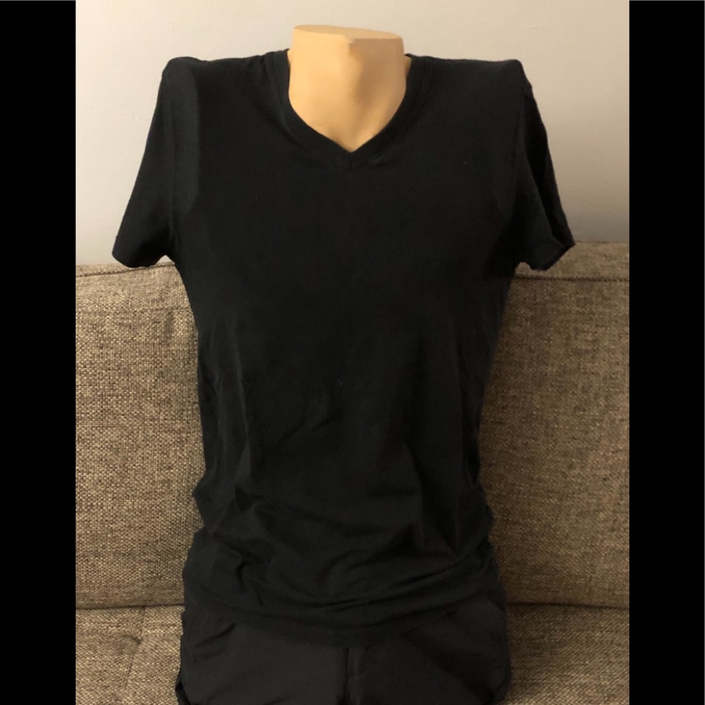 (2) Mens black Stretch V-neck Tees